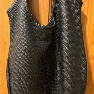 Rough & Tumble Black Textured Women's Leather Bag